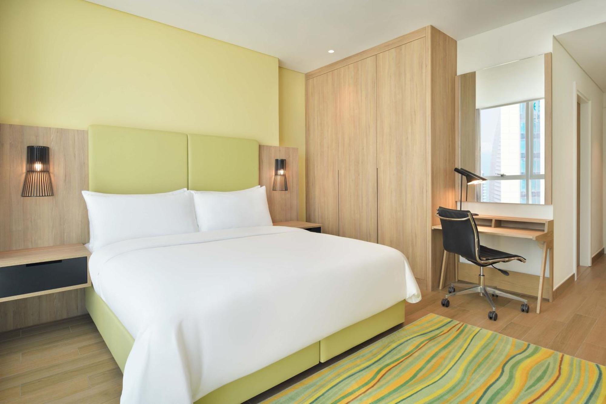 Element By Westin City Center 多哈 外观 照片 A bedroom at the hotel